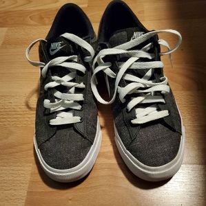 Mens size 9 gray denim Nikes